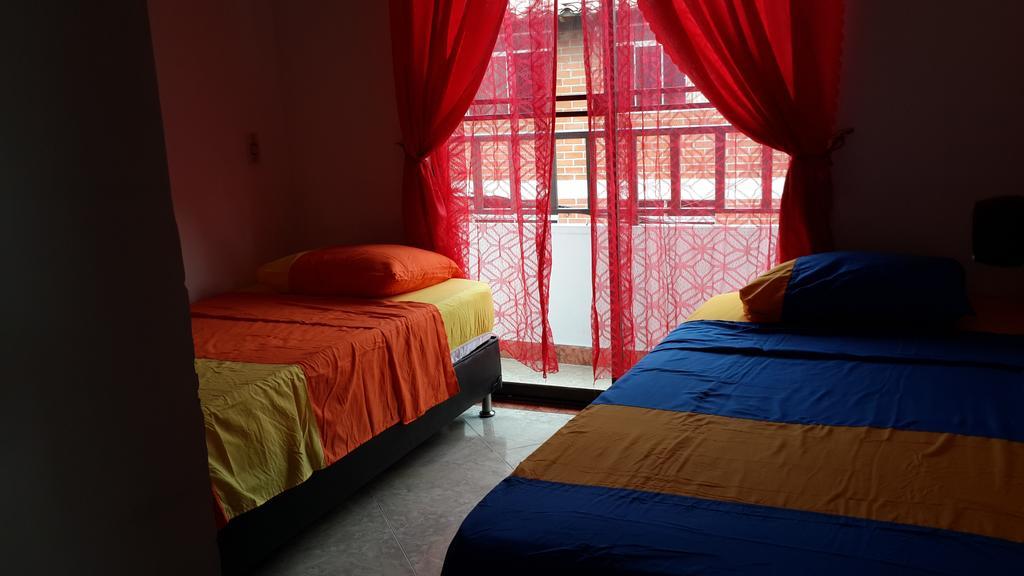 Habitaciones En Medellín Exteriör bild